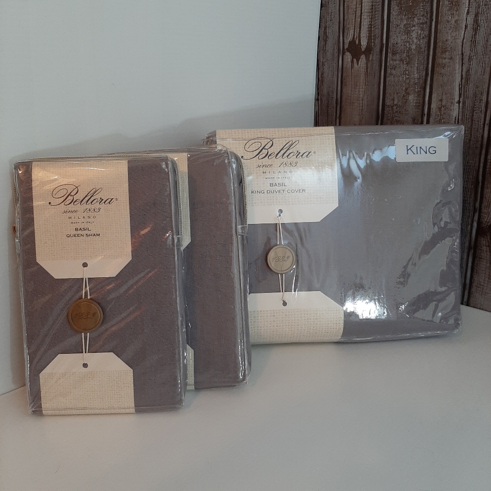 **BELLORA Linen King Duvet Cover & 2 Shams Lavender MSRP $400